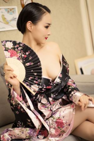 丝袜制服电影_4K天堂在线